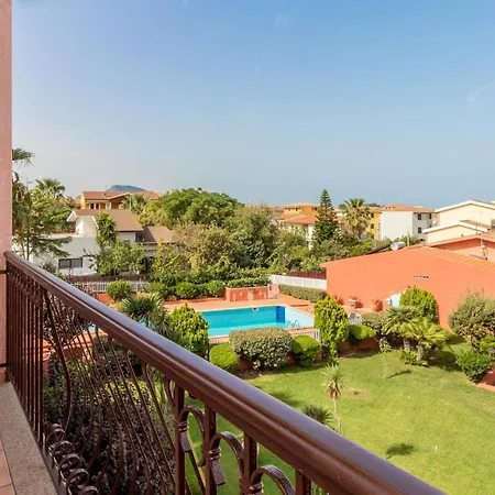 Апартаменты Azalea *