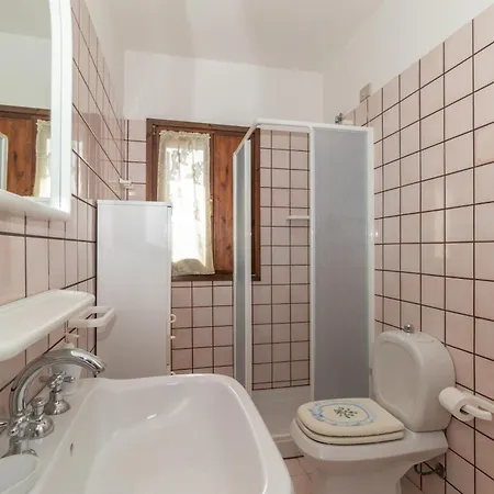 Azalea Apartament *